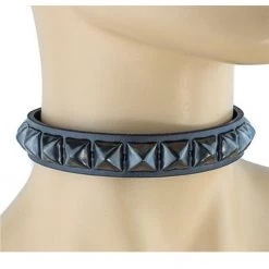 Trash And Vaudeville Choker 3/4' With Pyramid